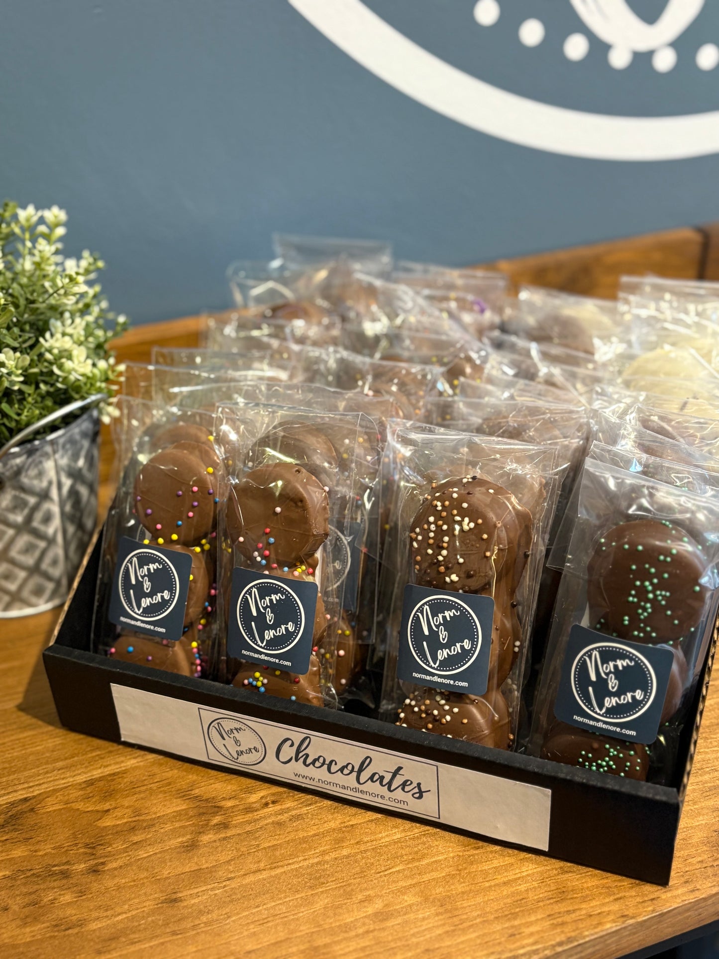 Wholesale 12” x 12”Chocolate Oreo Package