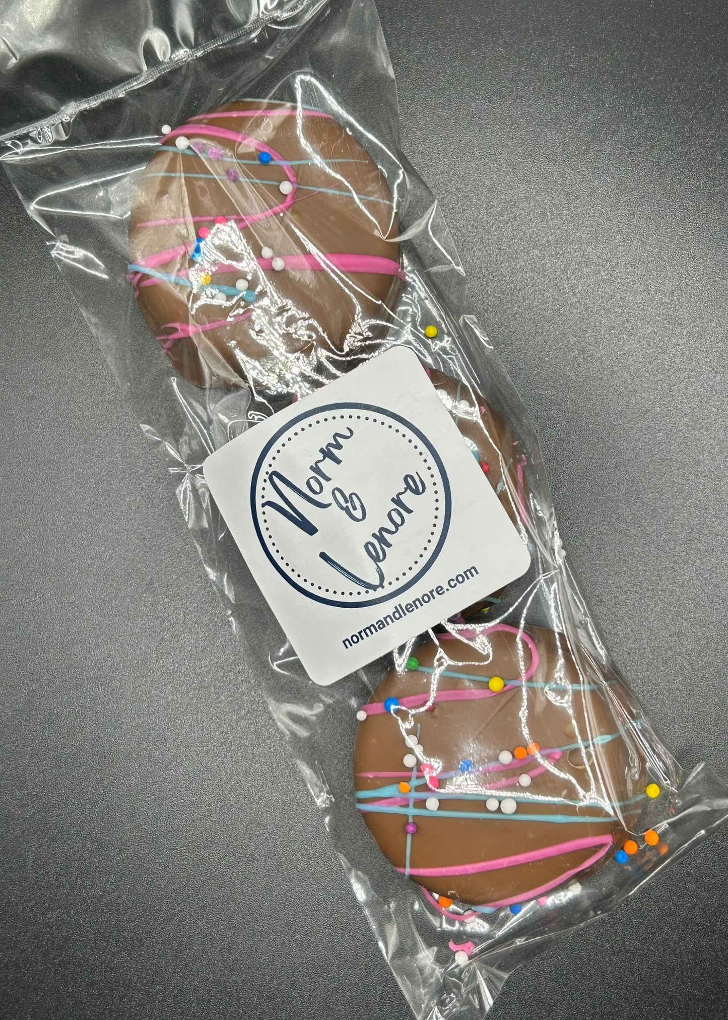 Wholesale Milk Chocolate Coated Birthday Cake Oreos (3 pack)