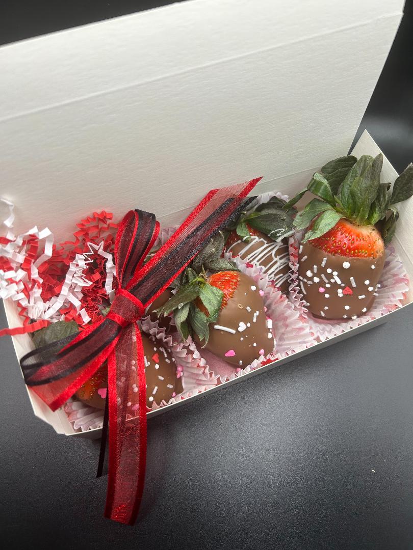 Pre-Order Chocolate Dipped Strawberries