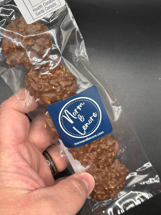 Chocolate Peanut Clusters - 5 Pack