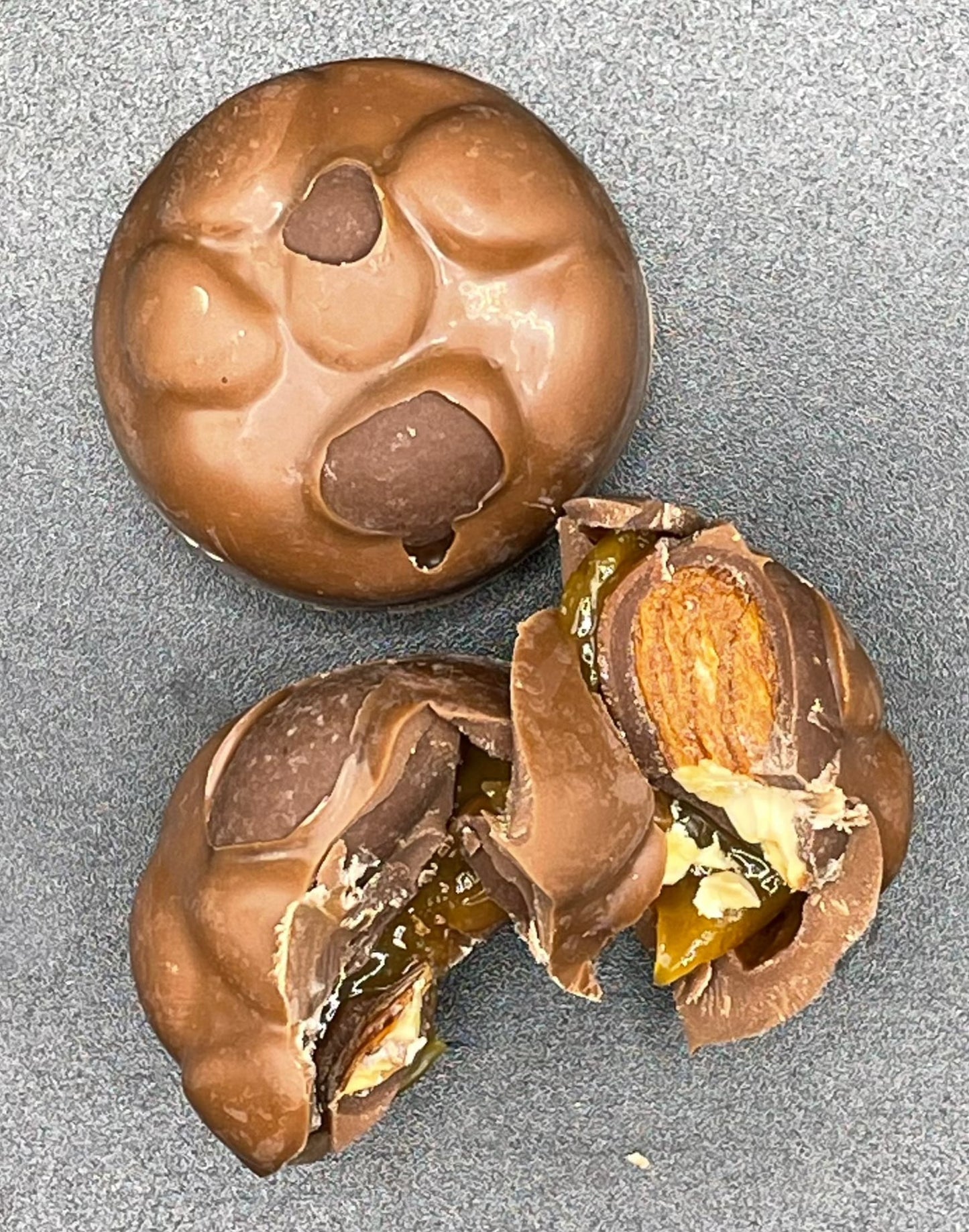 Wholesale Chocolate Almond Caramel Bites